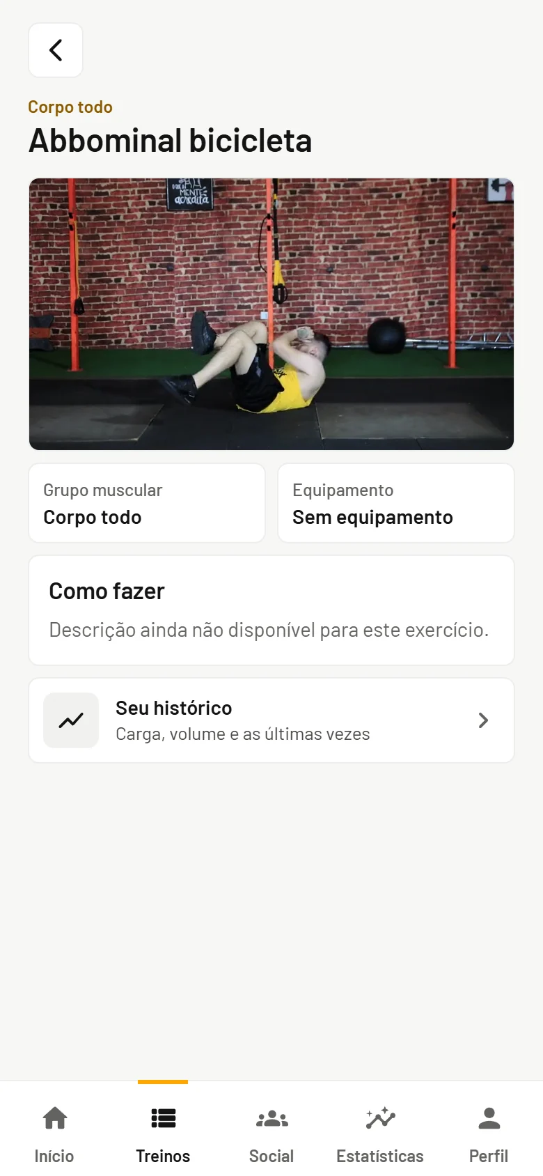 Página de um exercício com o vídeo, o grupo muscular e o equipamento